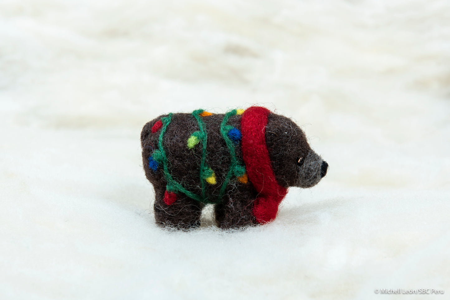 Holiday Grizzly with lights