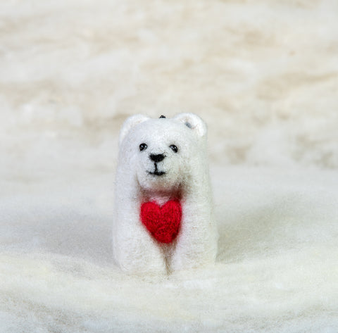 Bear - Polar Bear with Heart